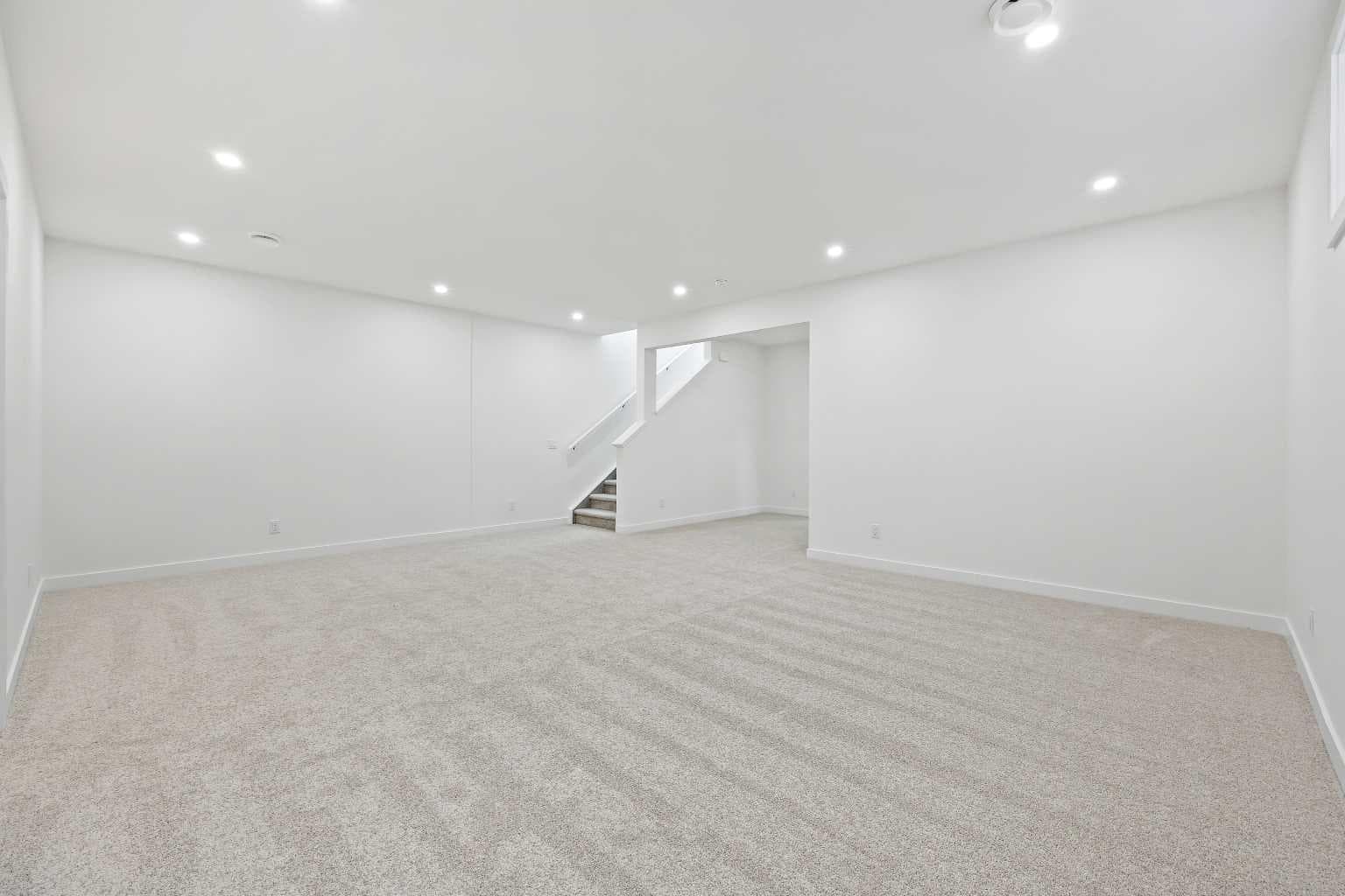 116 Mitchell Walk NW