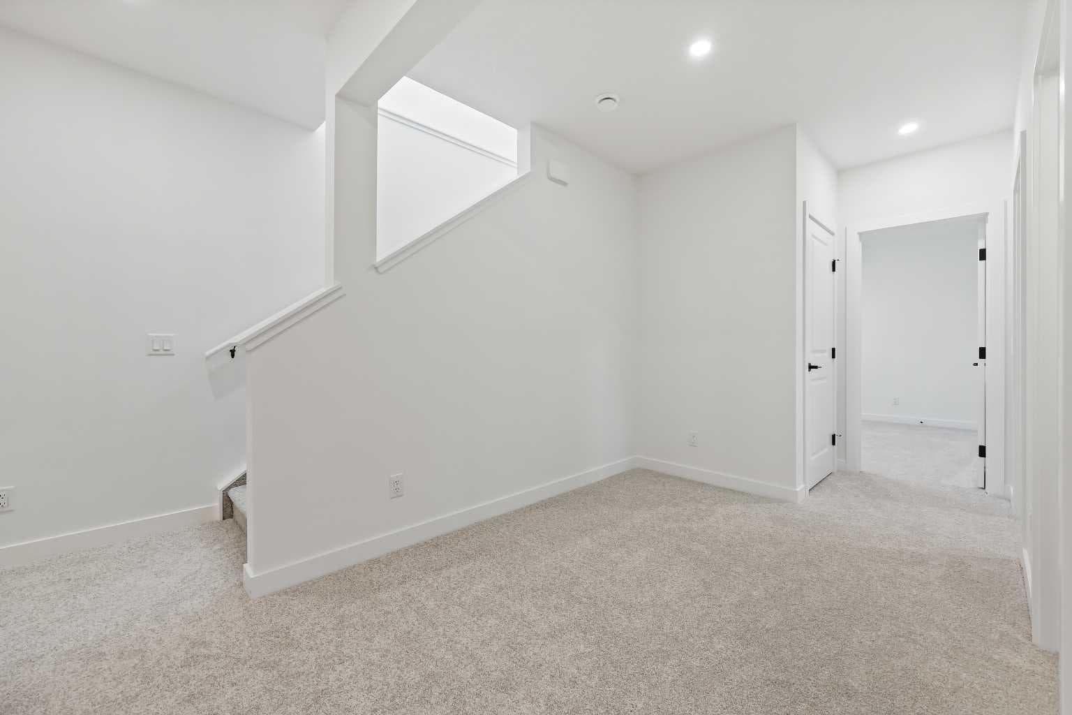 116 Mitchell Walk NW