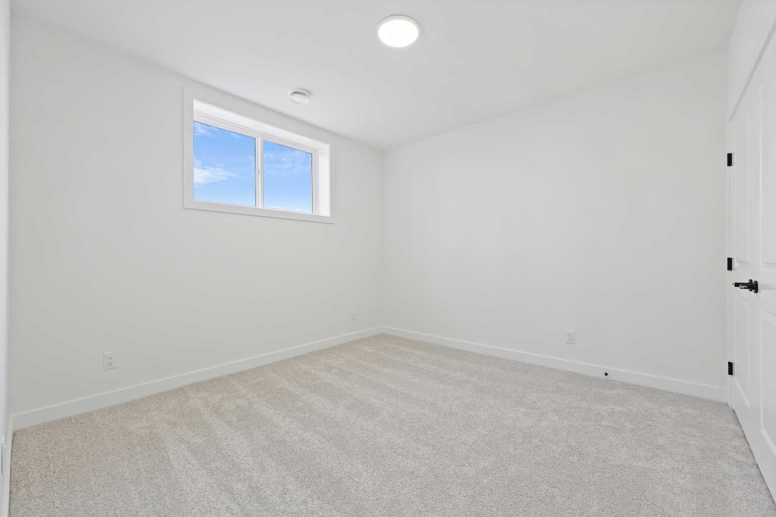 116 Mitchell Walk NW