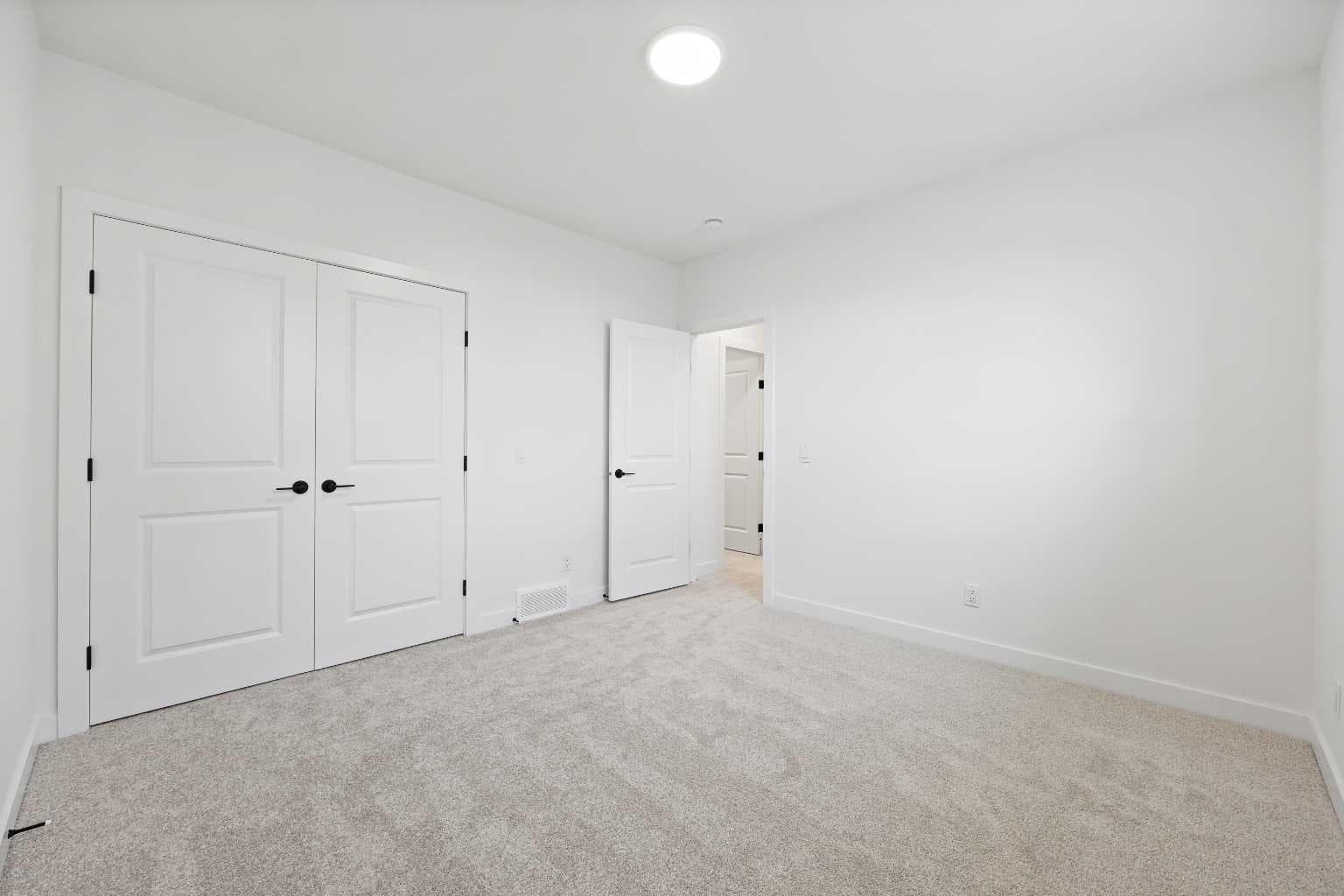 116 Mitchell Walk NW