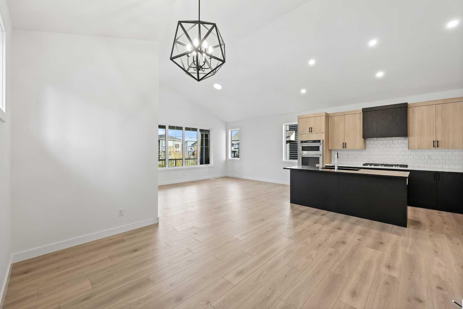 116 Mitchell Walk NW