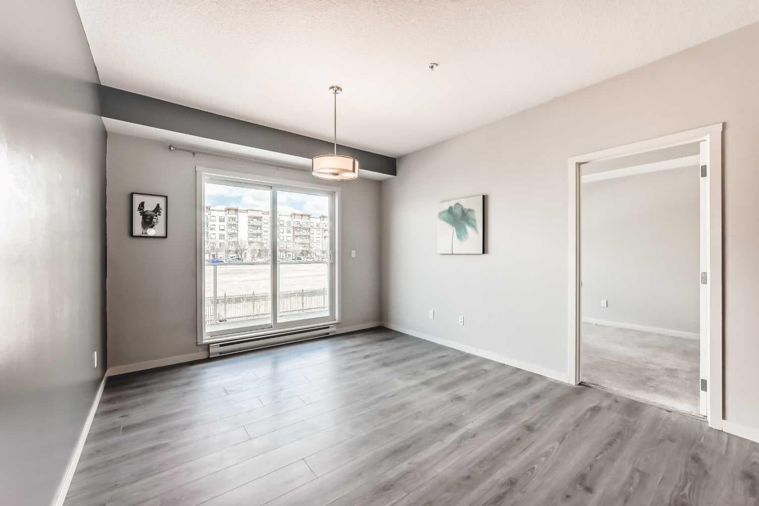215, 20 Seton Park SE