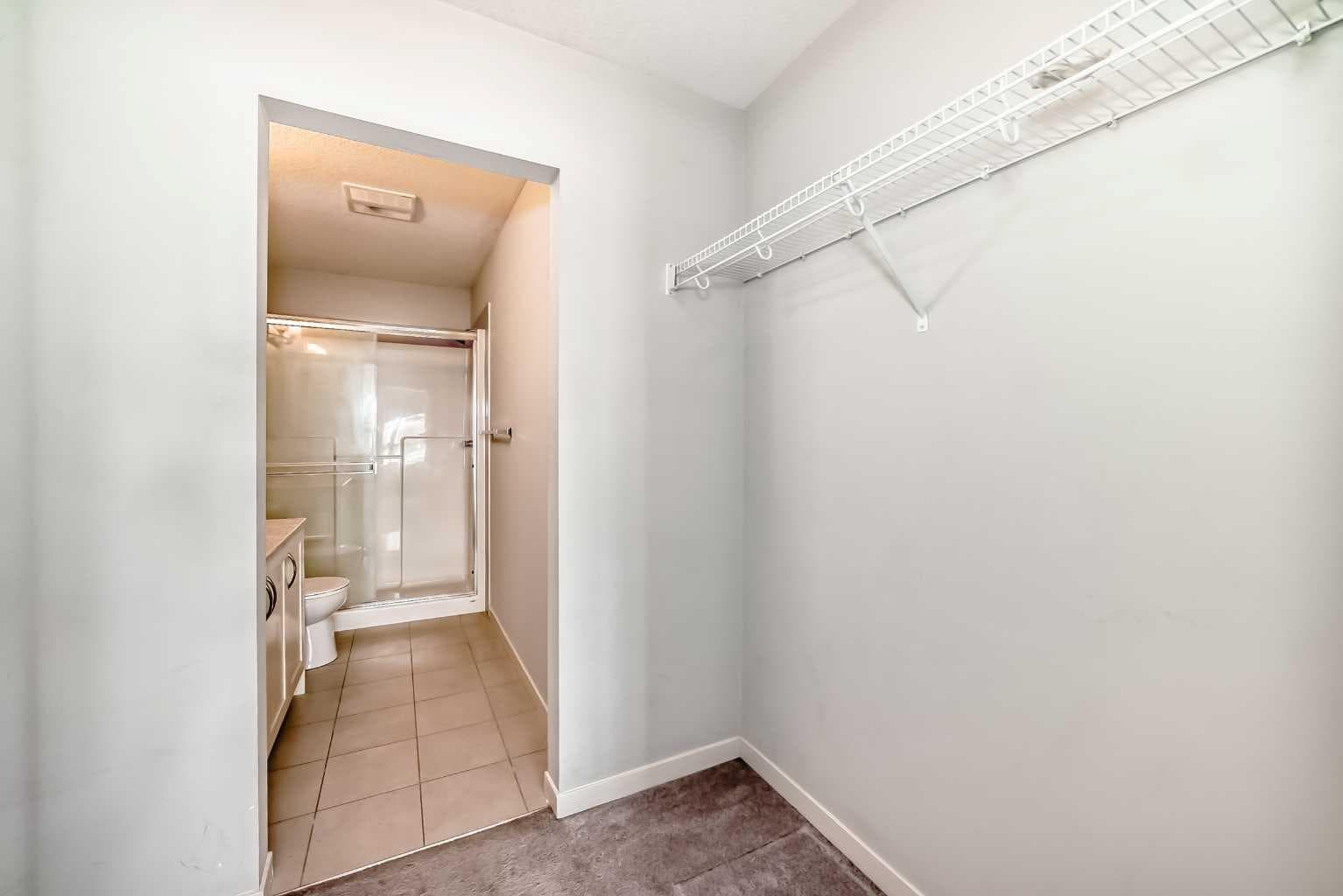 215, 20 Seton Park SE