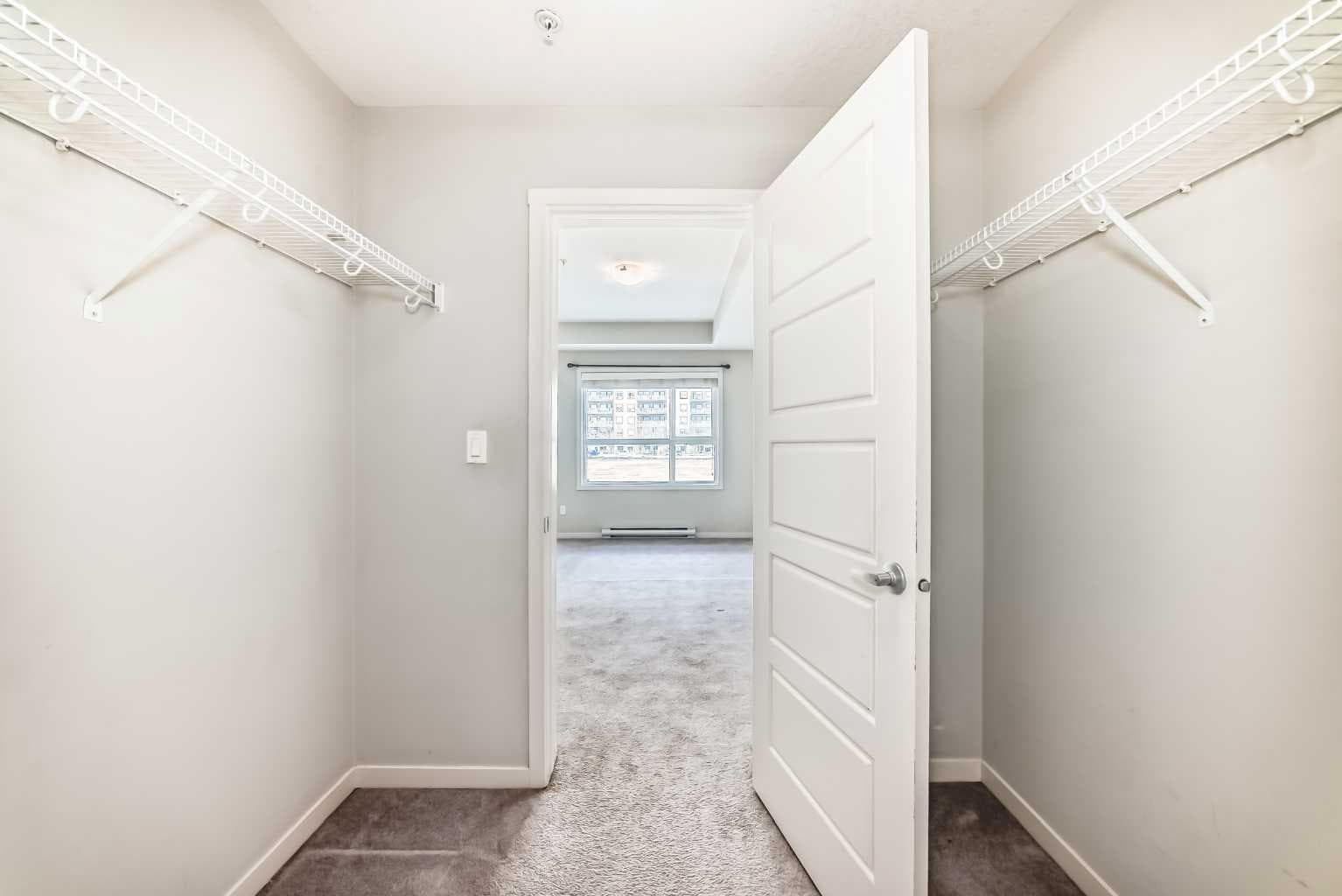 215, 20 Seton Park SE