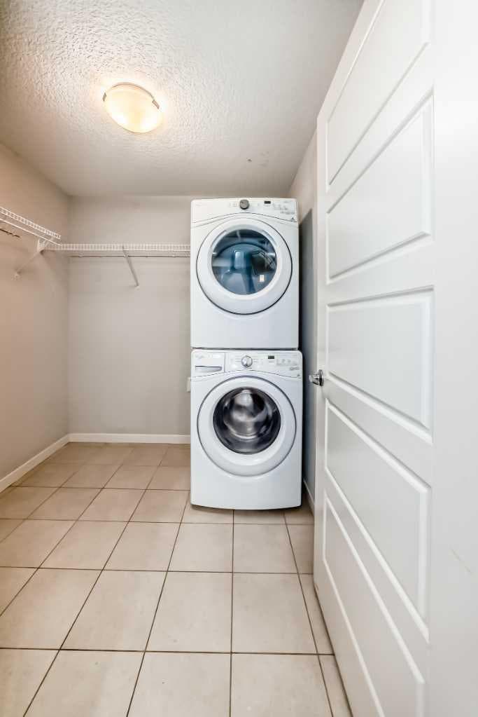215, 20 Seton Park SE