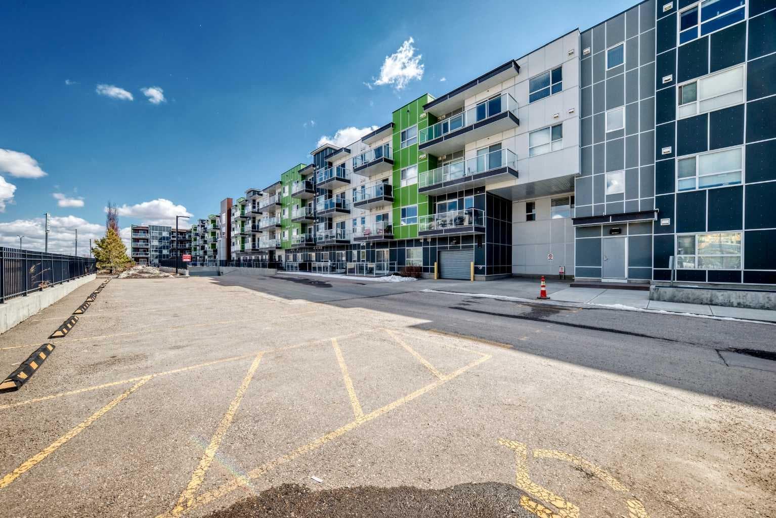 215, 20 Seton Park SE