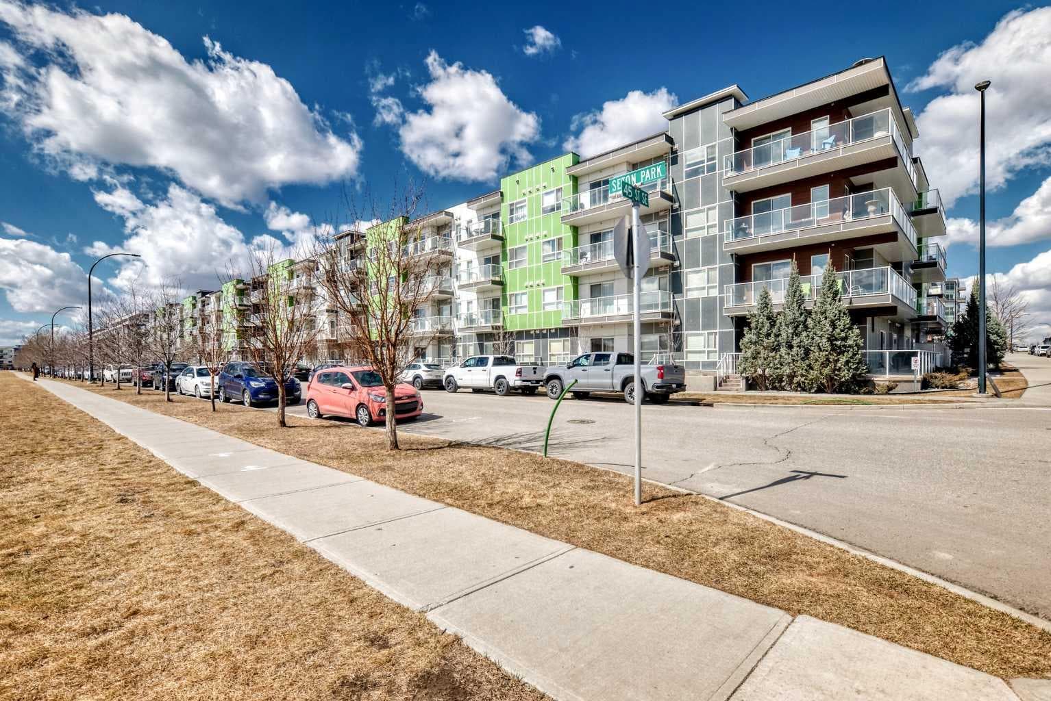 215, 20 Seton Park SE