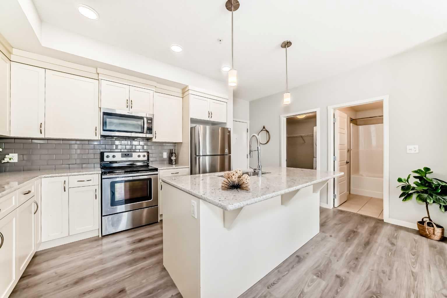 215, 20 Seton Park SE