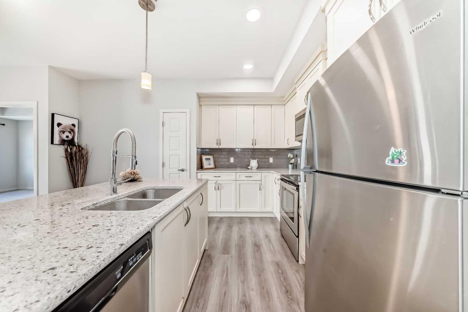 215, 20 Seton Park SE