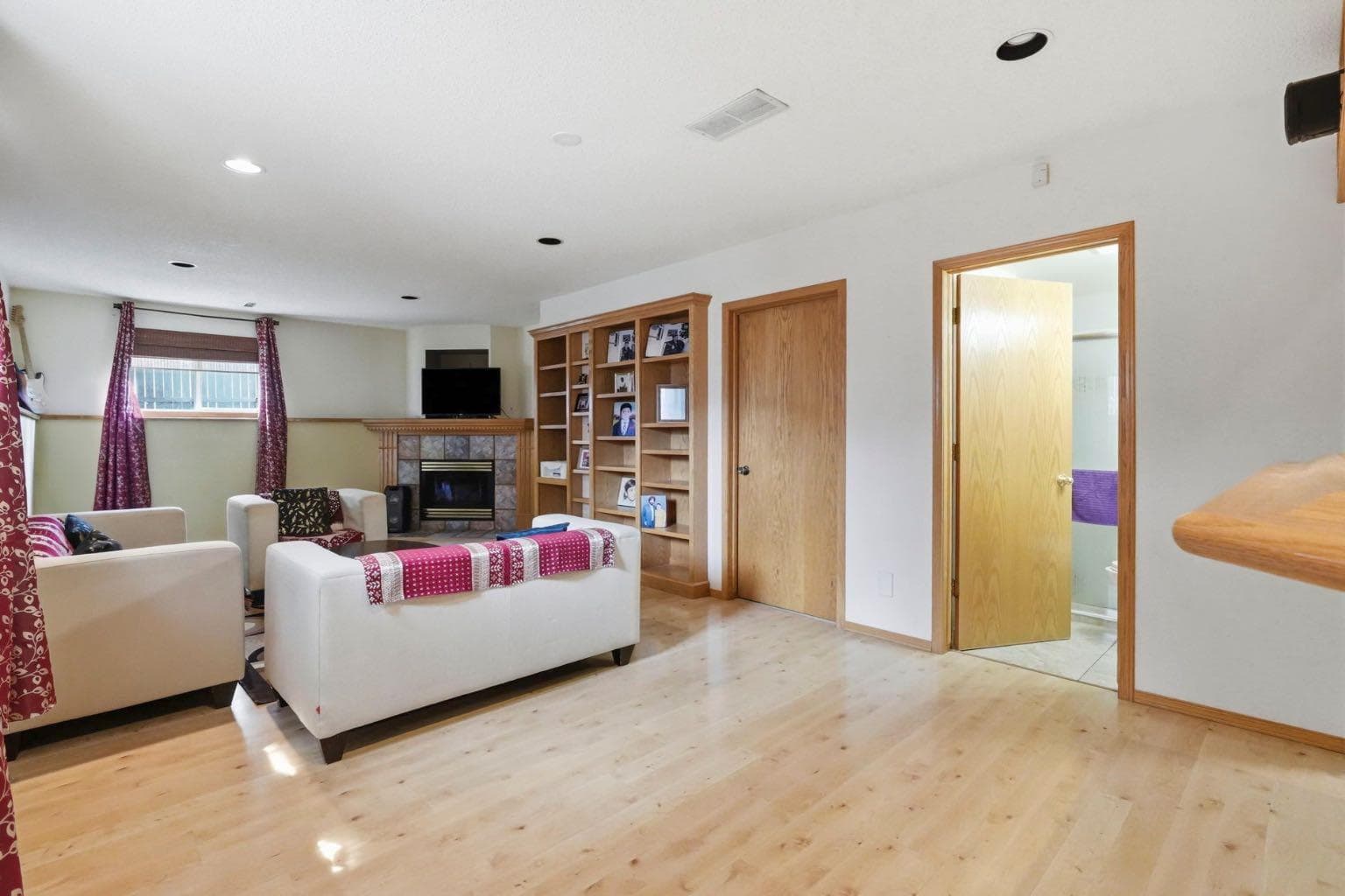 3 San Diego Manor NE