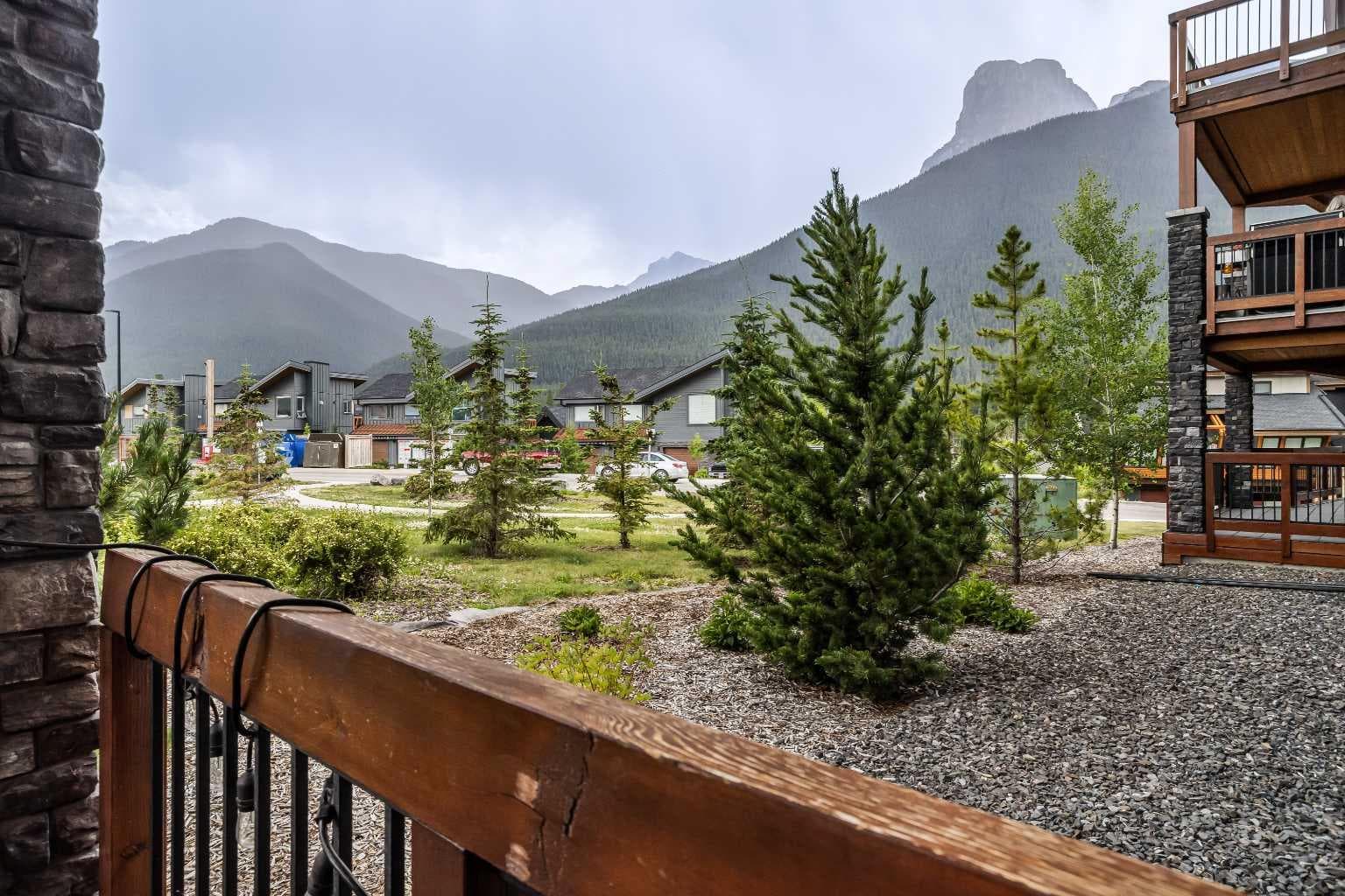 117, 106 Stewart Creek Rise 