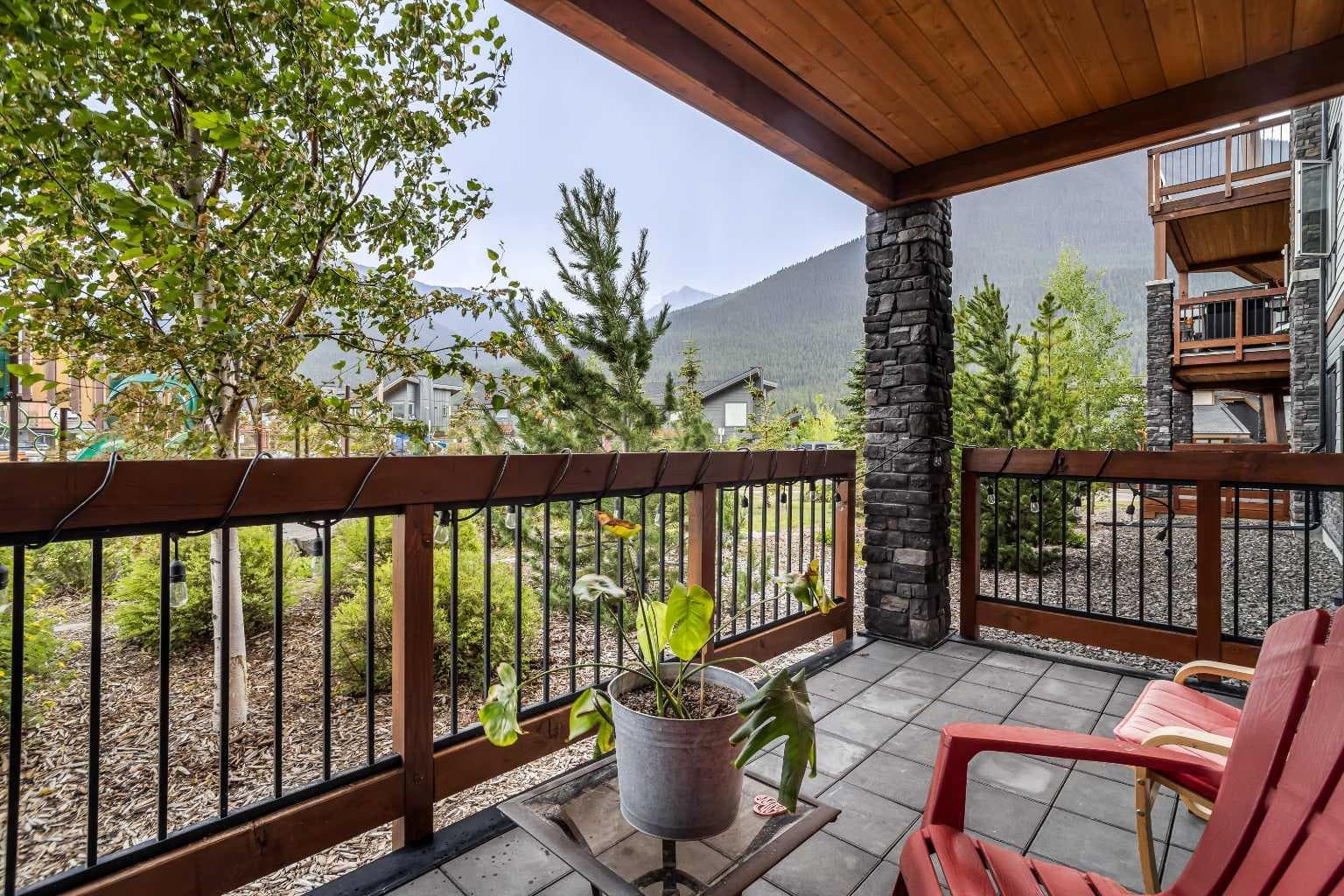 117, 106 Stewart Creek Rise 