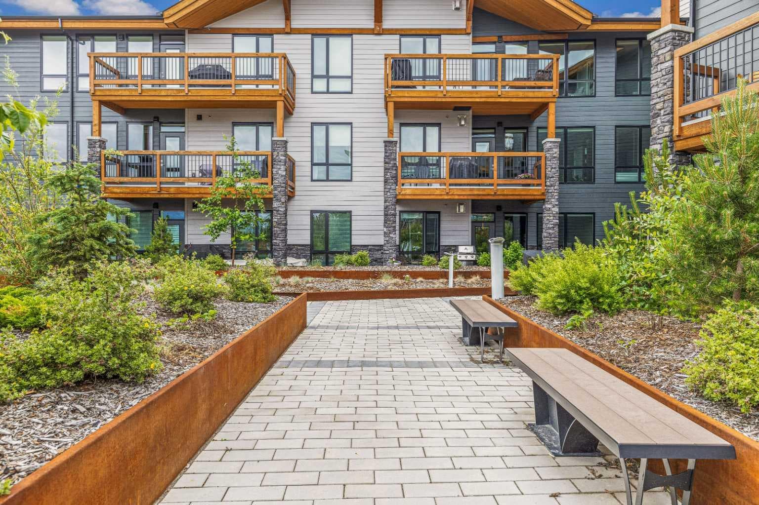117, 106 Stewart Creek Rise 