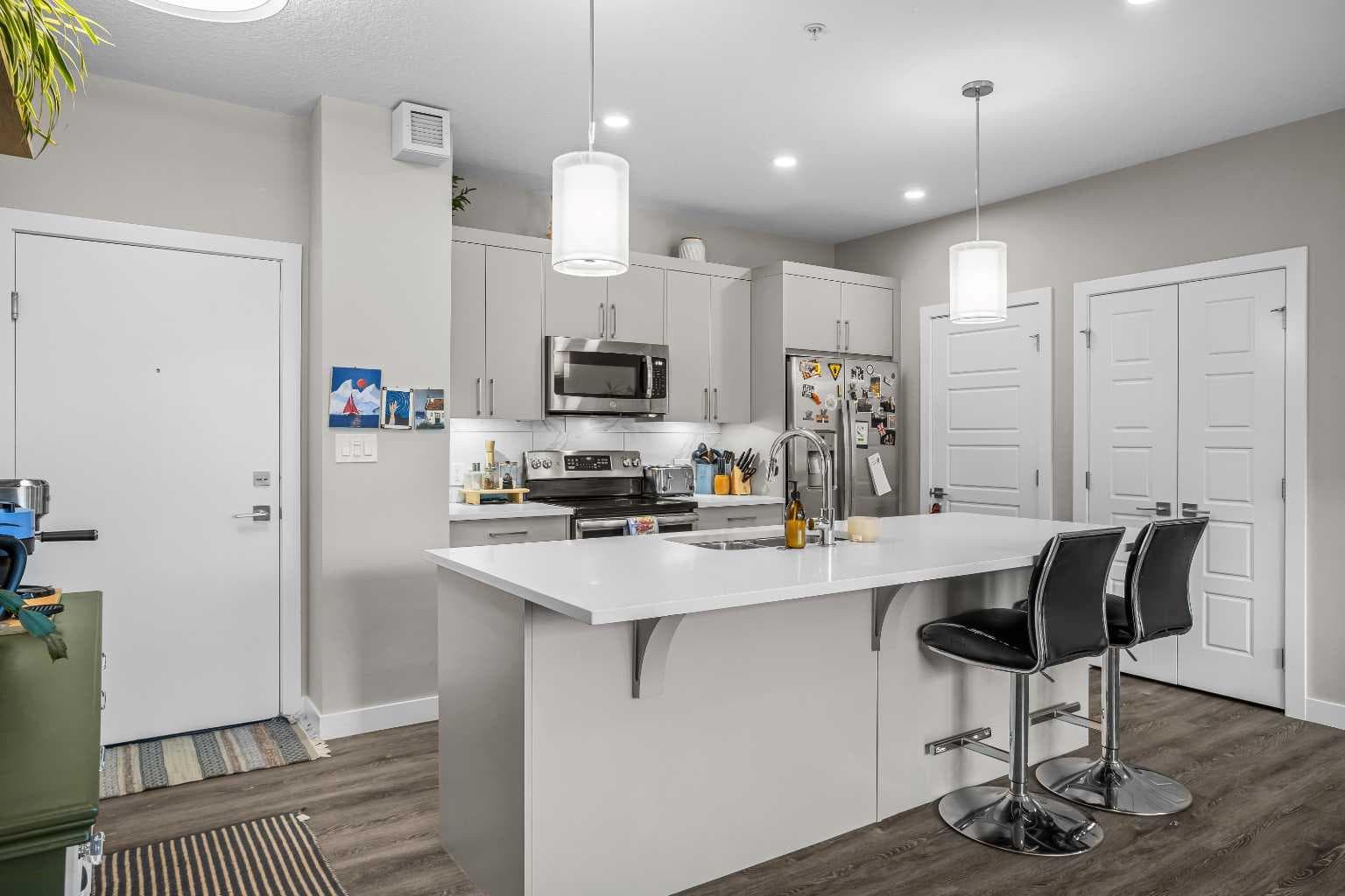 117, 106 Stewart Creek Rise 