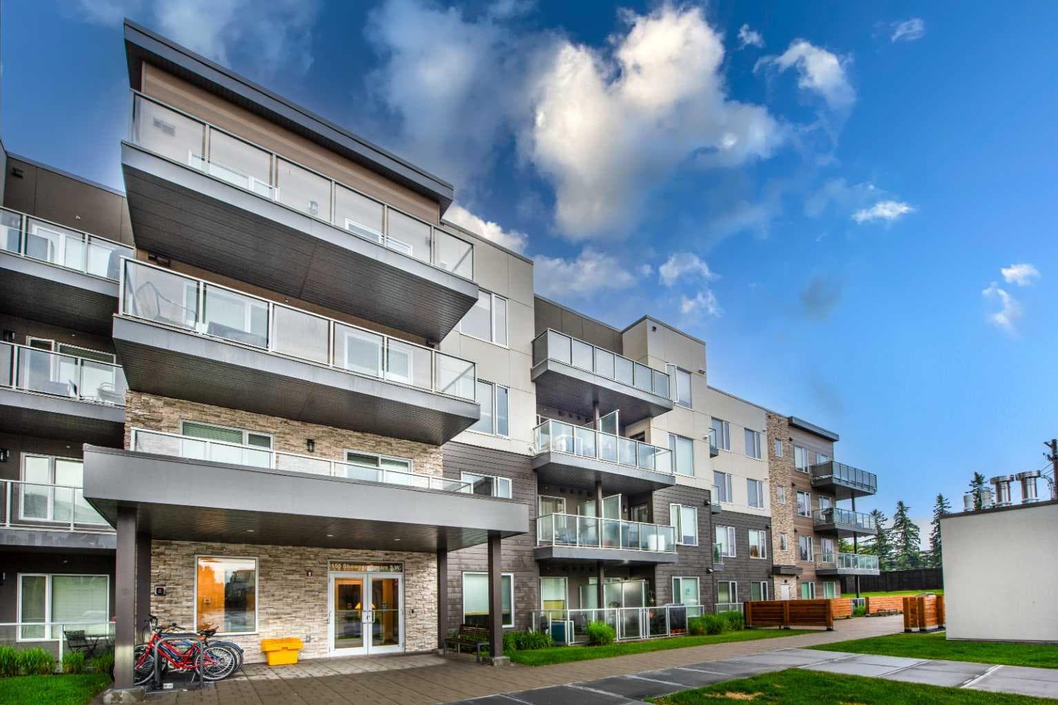 105, 150 Shawnee Square SW