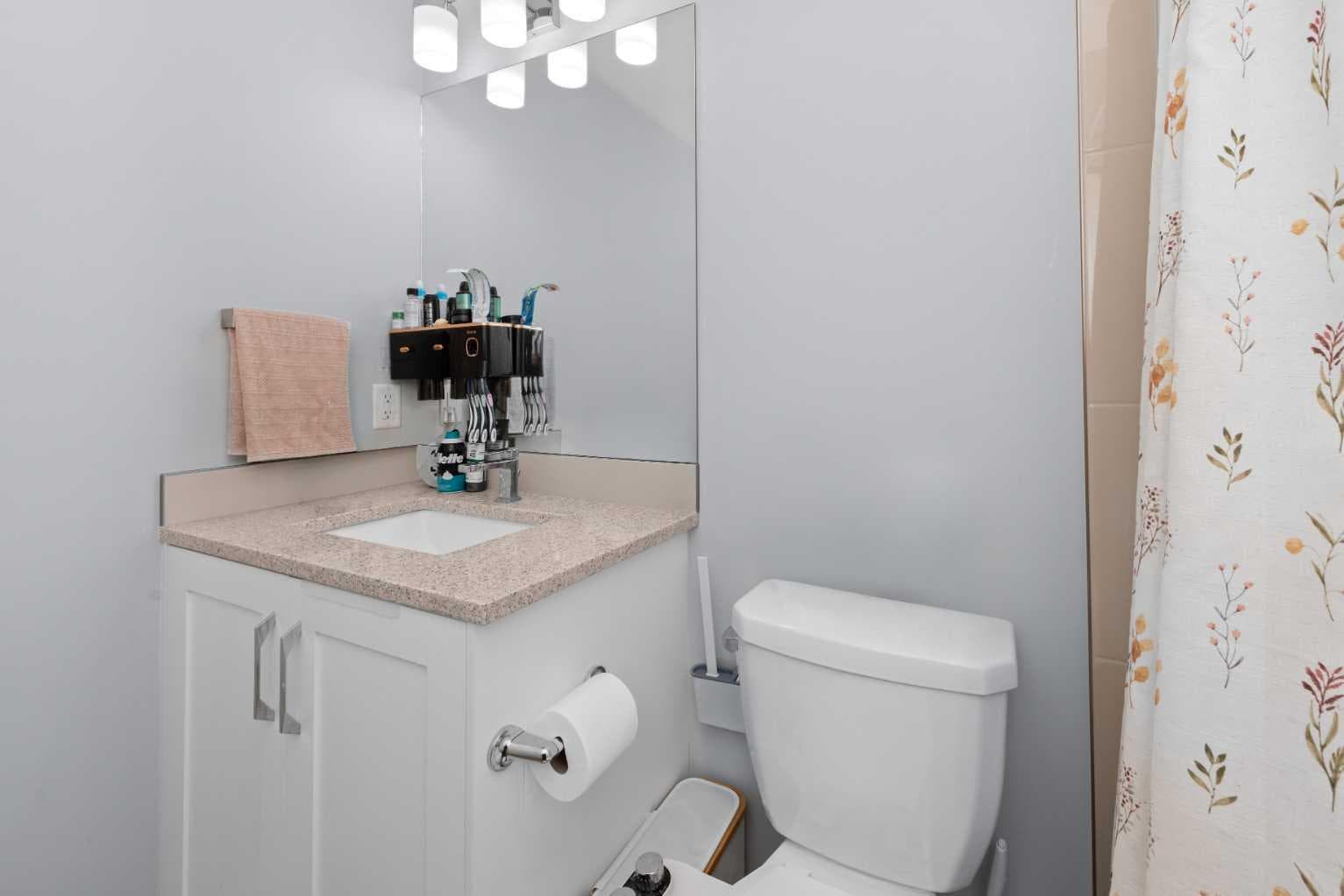 105, 150 Shawnee Square SW