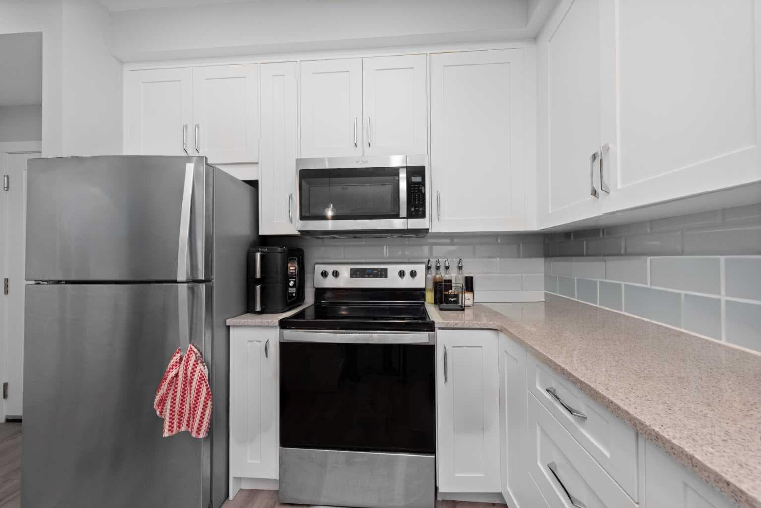 105, 150 Shawnee Square SW