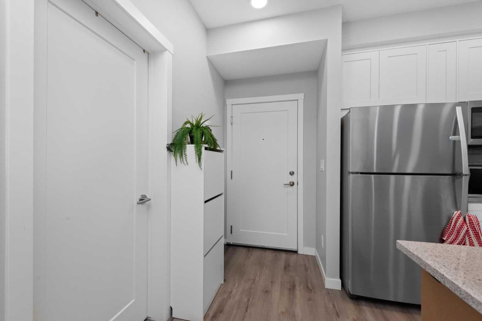 105, 150 Shawnee Square SW