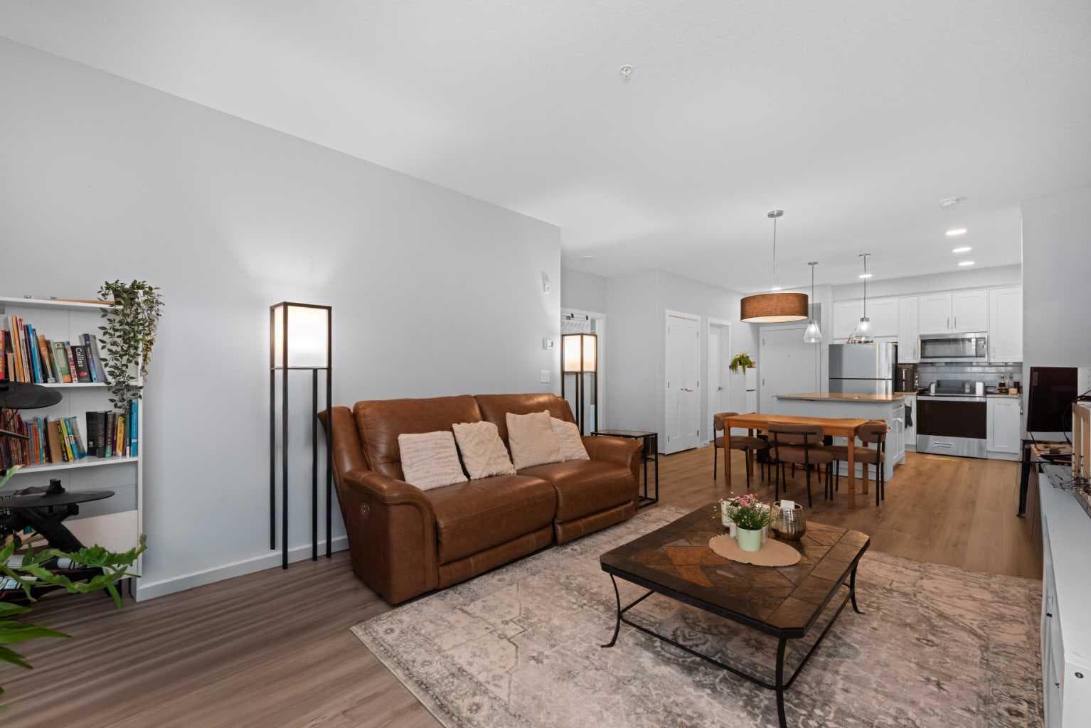 105, 150 Shawnee Square SW