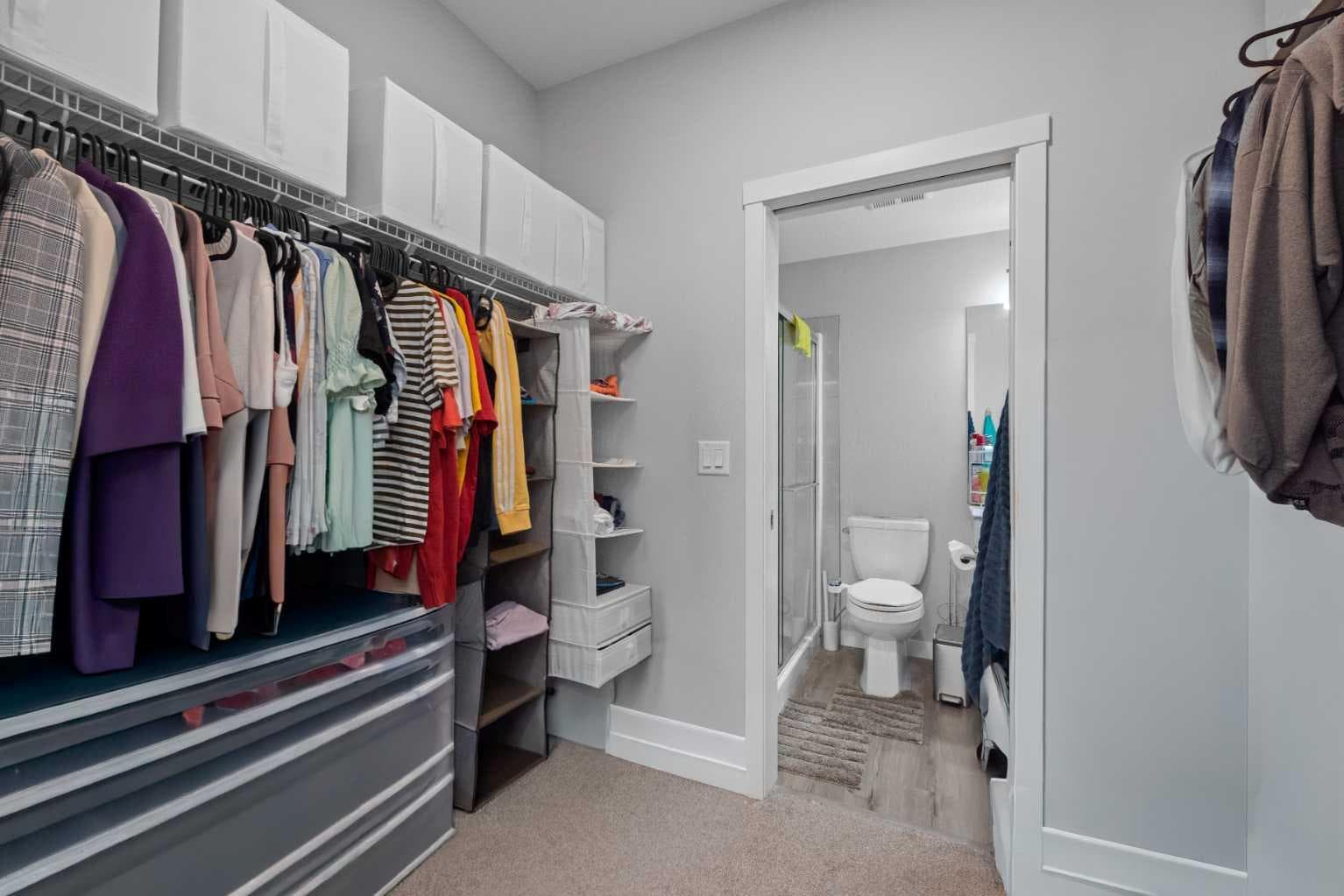 105, 150 Shawnee Square SW
