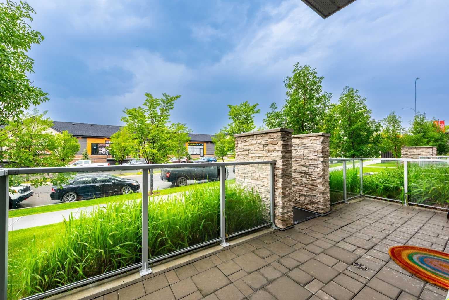 105, 150 Shawnee Square SW