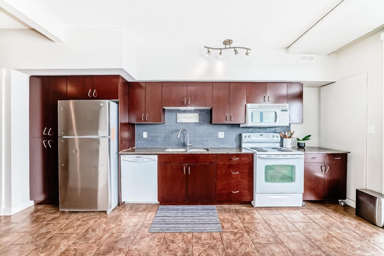 1116, 8710 Horton Road SW