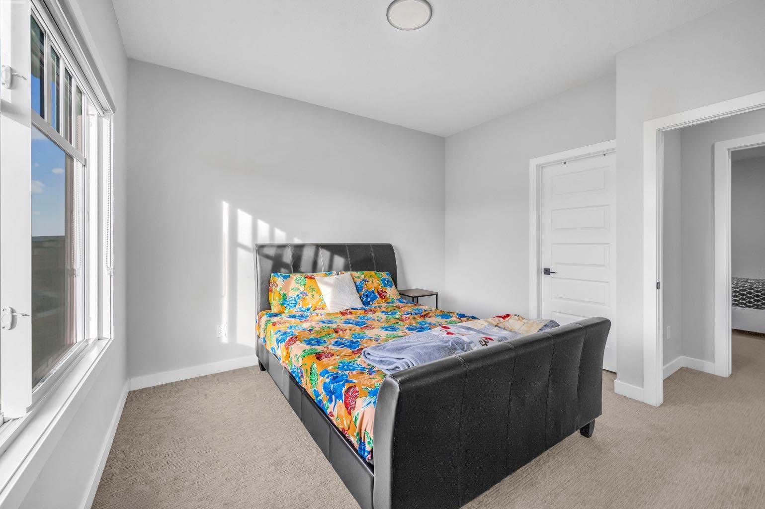 459 Savanna Way NE