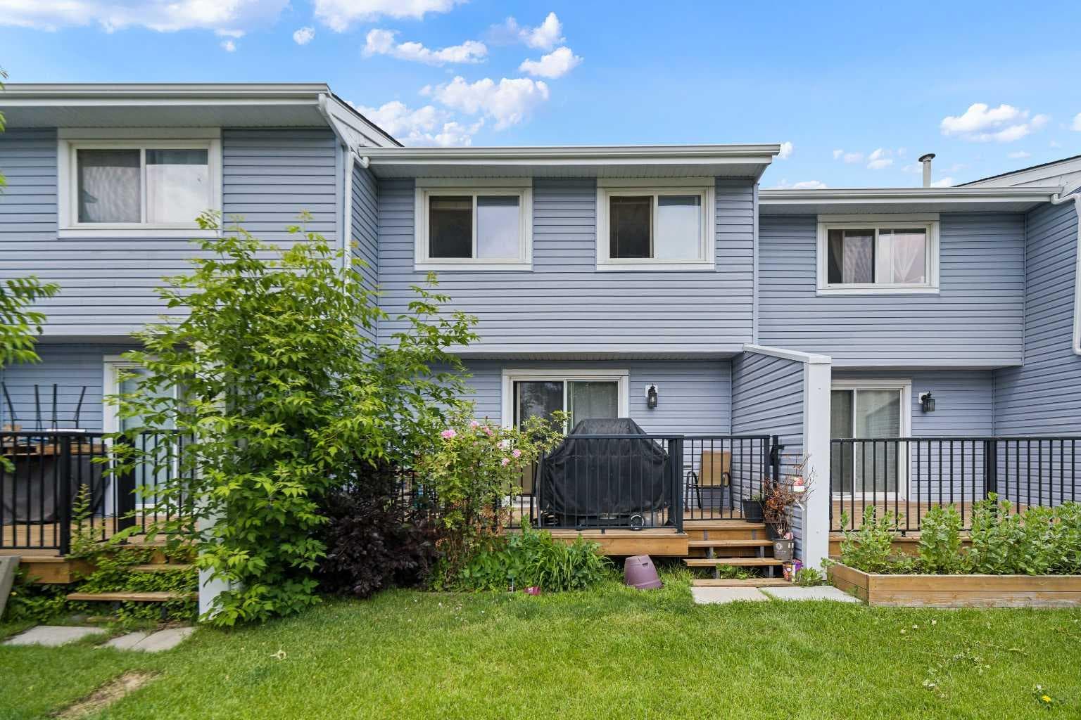 3, 195 Manora Place NE