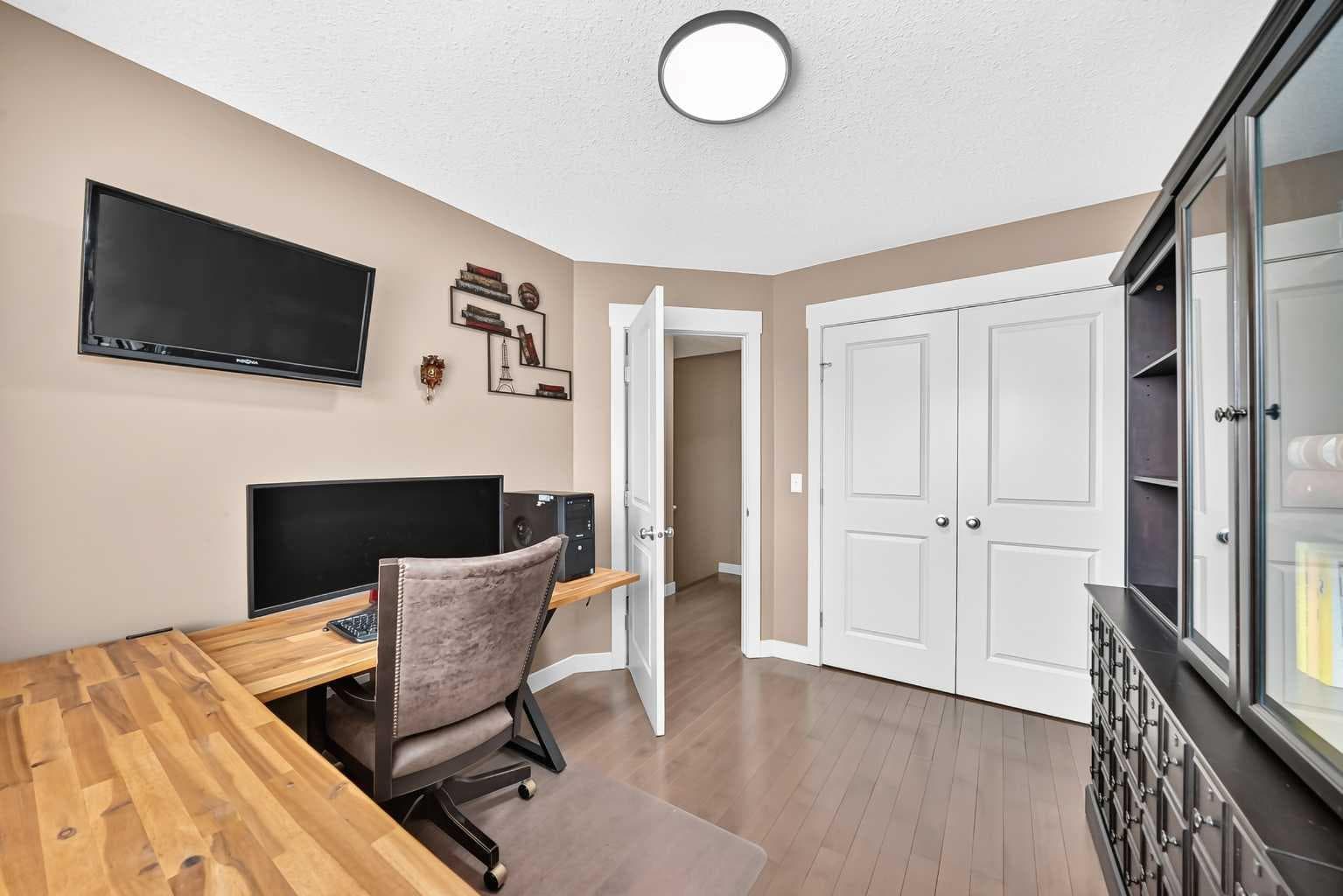 41 Skyview Ranch Manor NE