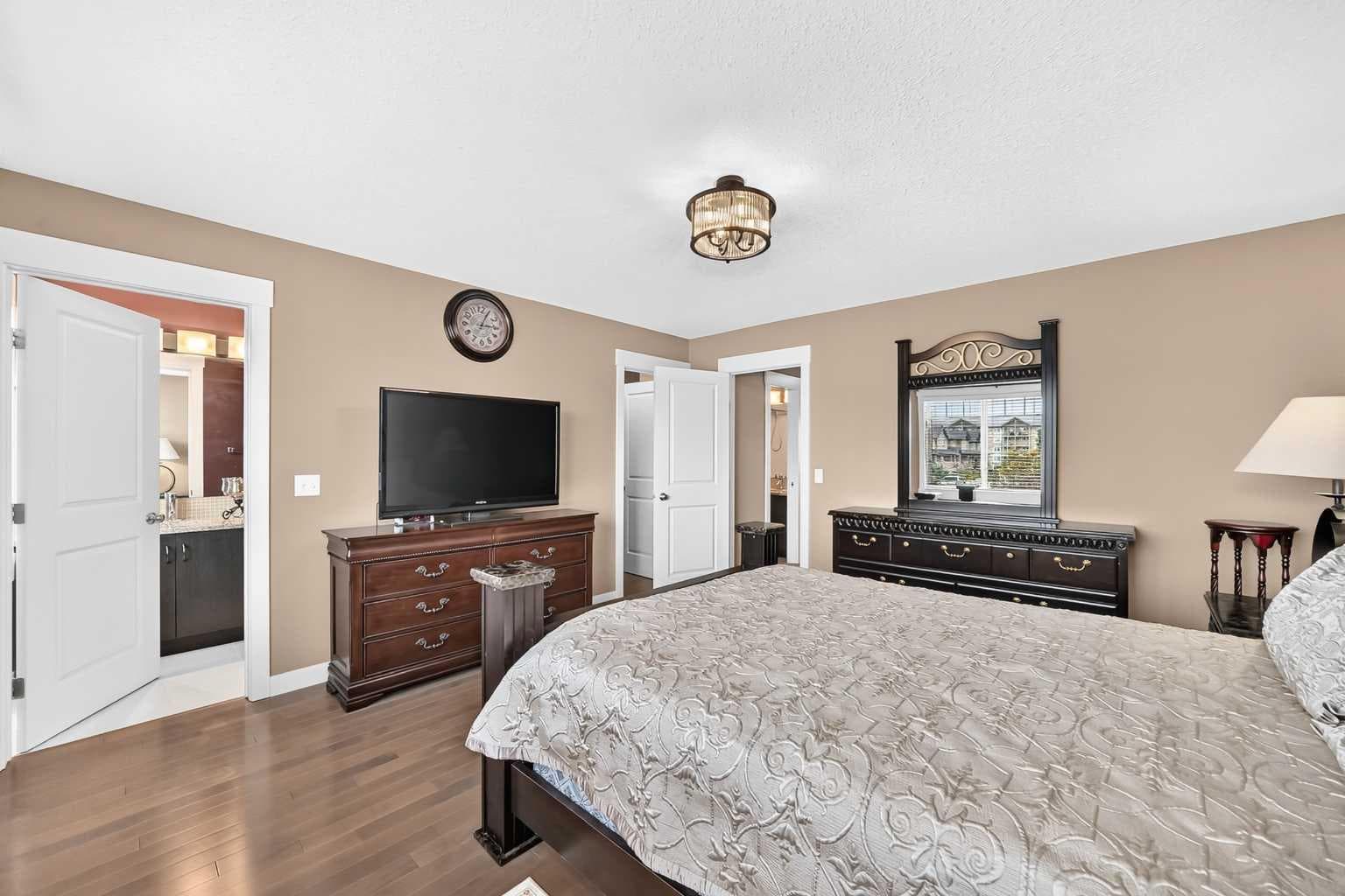 41 Skyview Ranch Manor NE