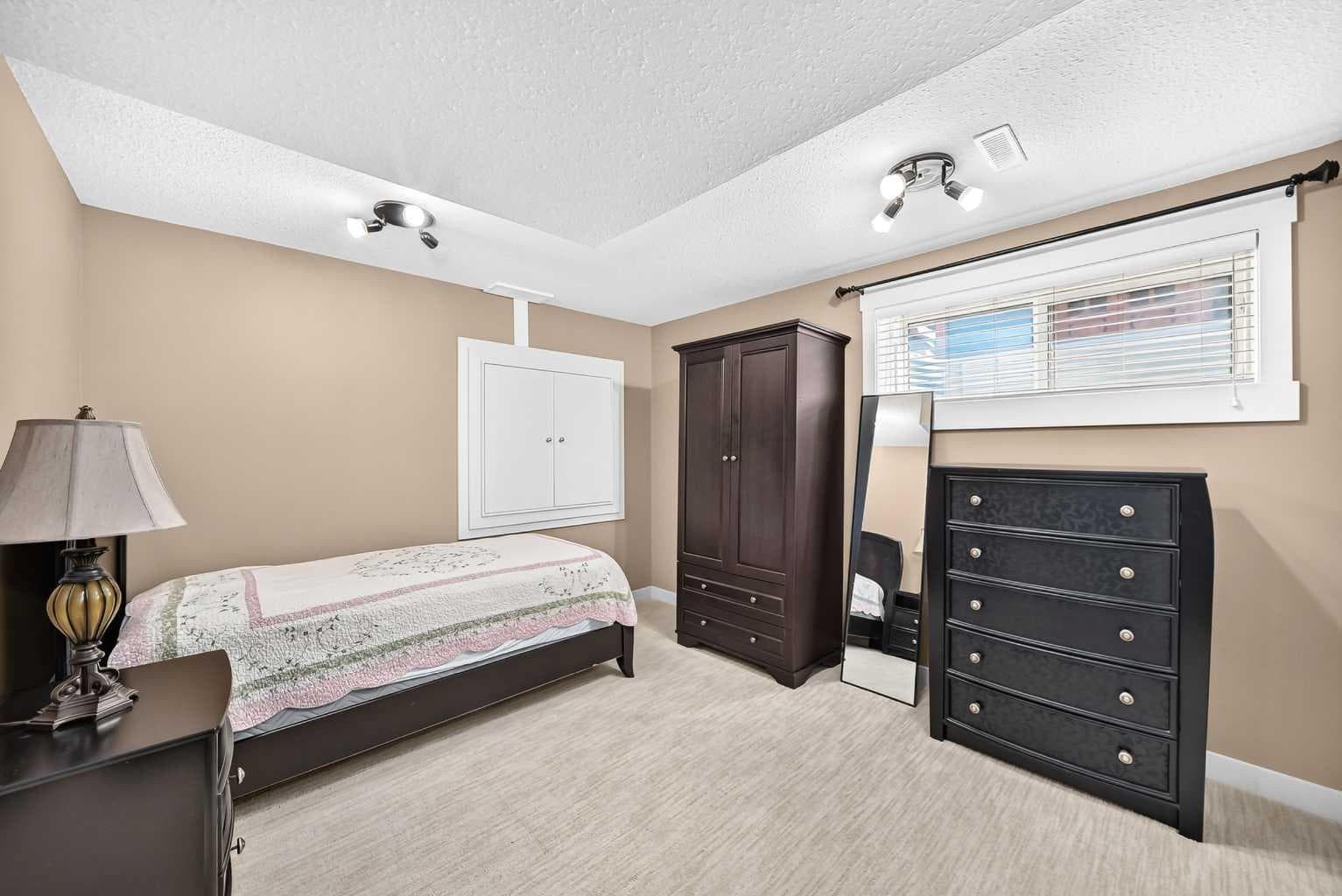 41 Skyview Ranch Manor NE