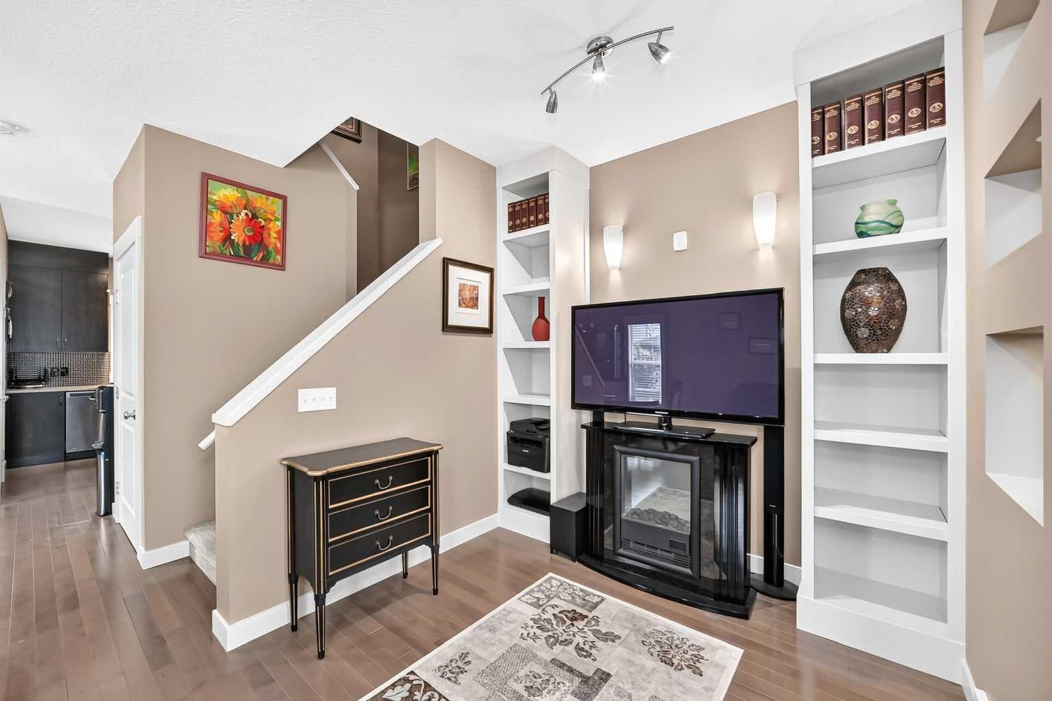 41 Skyview Ranch Manor NE