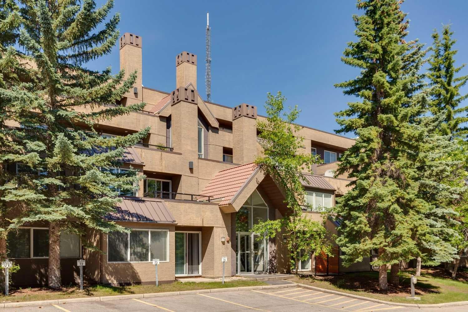 2, 219 Village Terrace SW