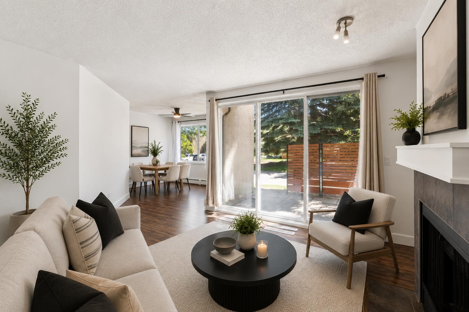 2, 219 Village Terrace SW