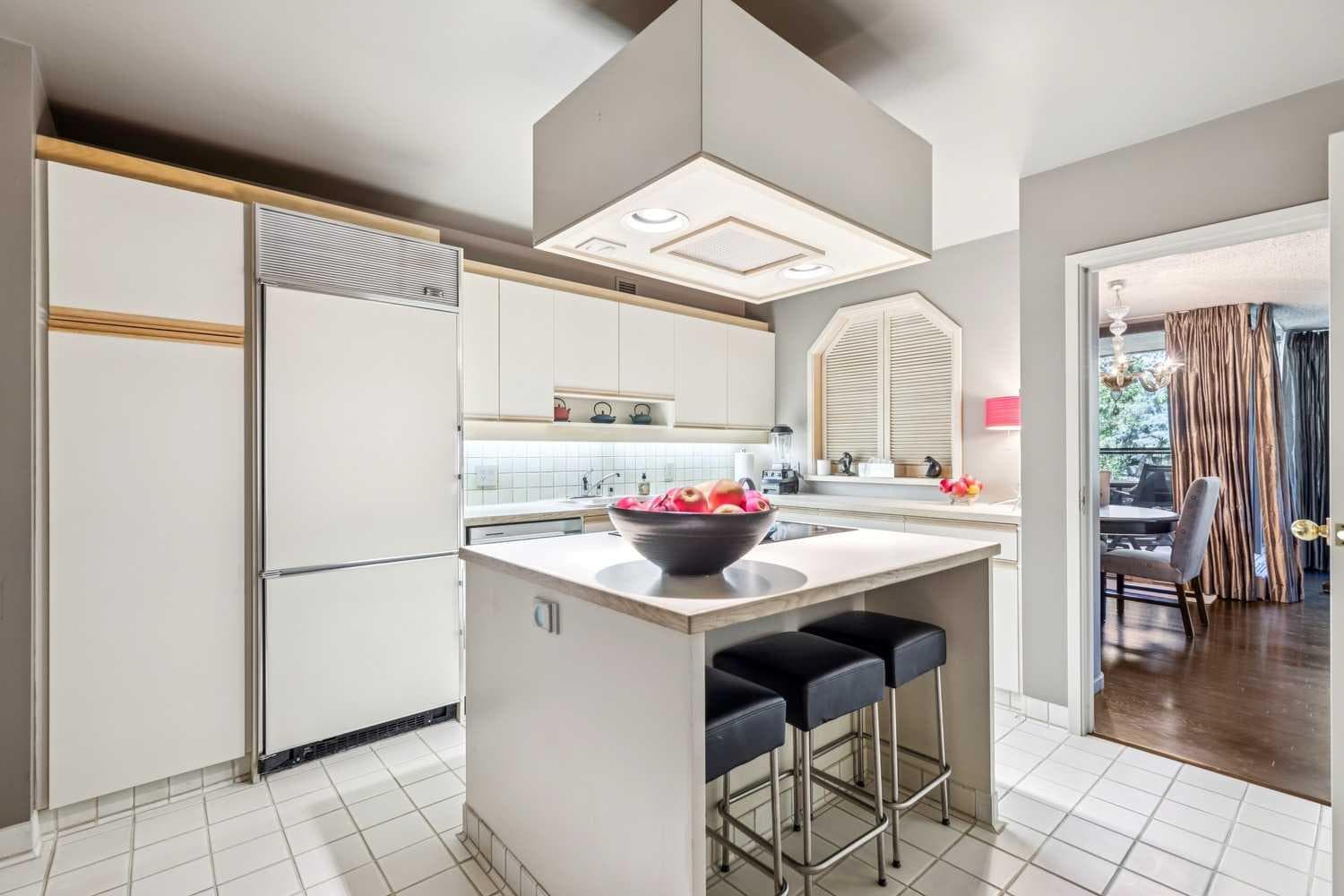 301H, 500 Eau Claire Avenue SW