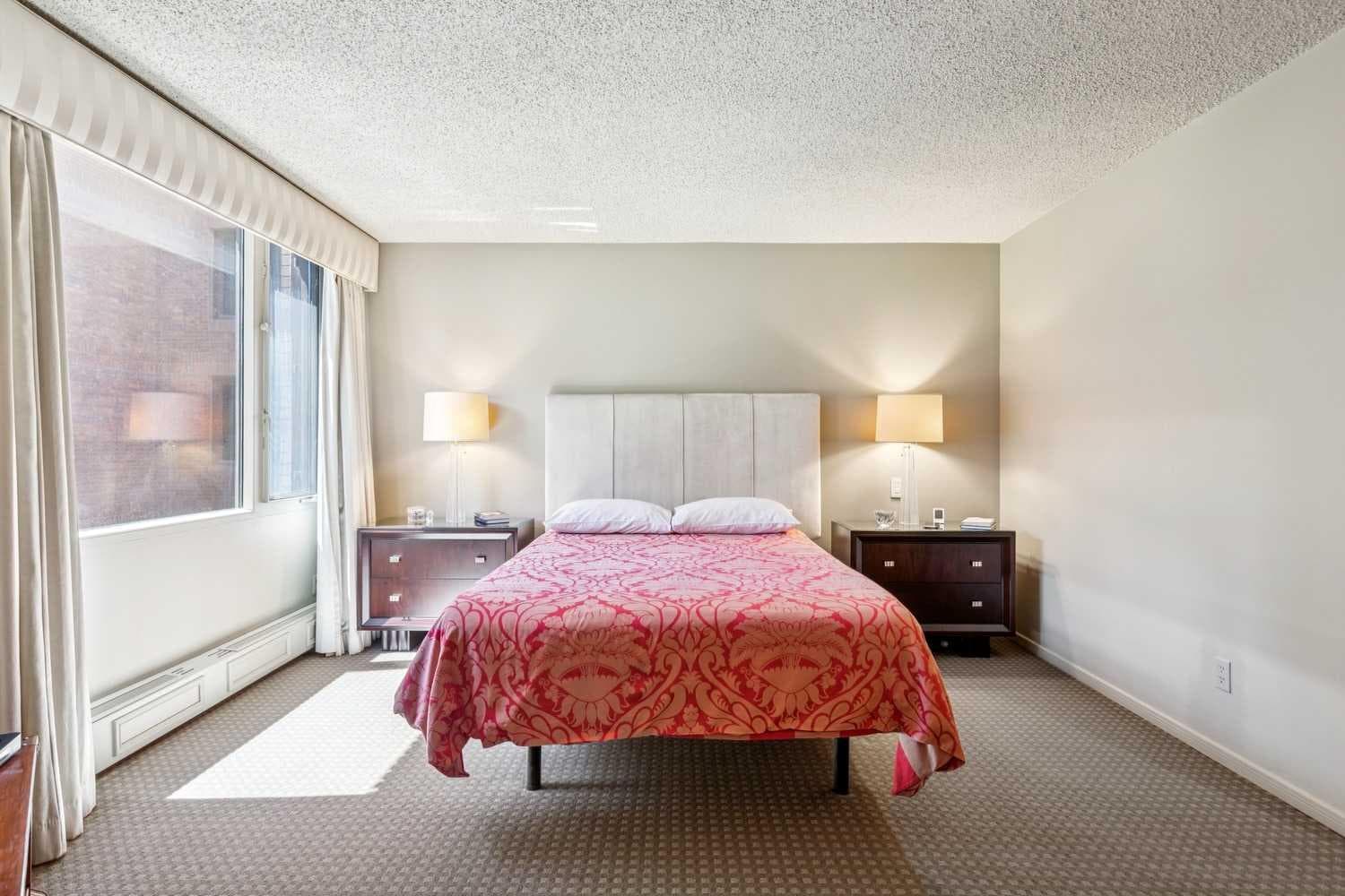 301H, 500 Eau Claire Avenue SW