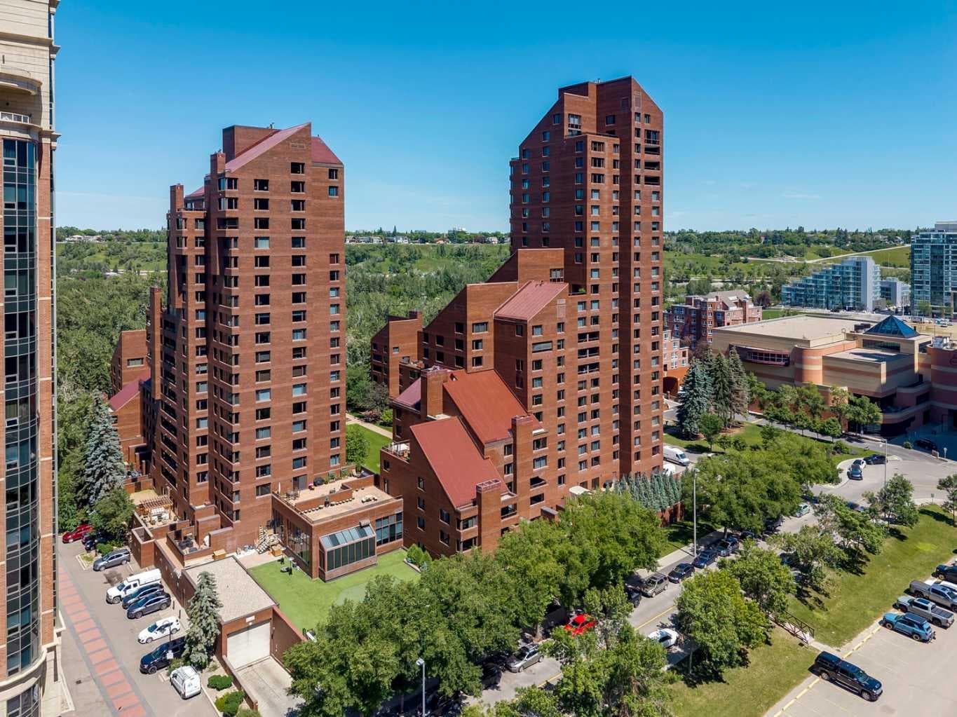 301H, 500 Eau Claire Avenue SW
