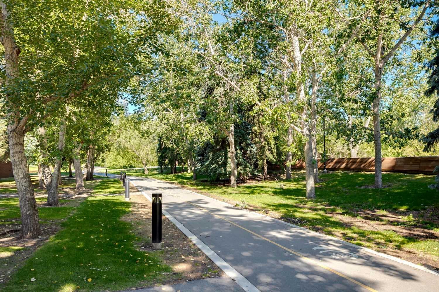 301H, 500 Eau Claire Avenue SW