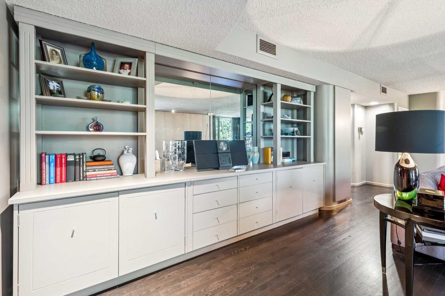 301H, 500 Eau Claire Avenue SW