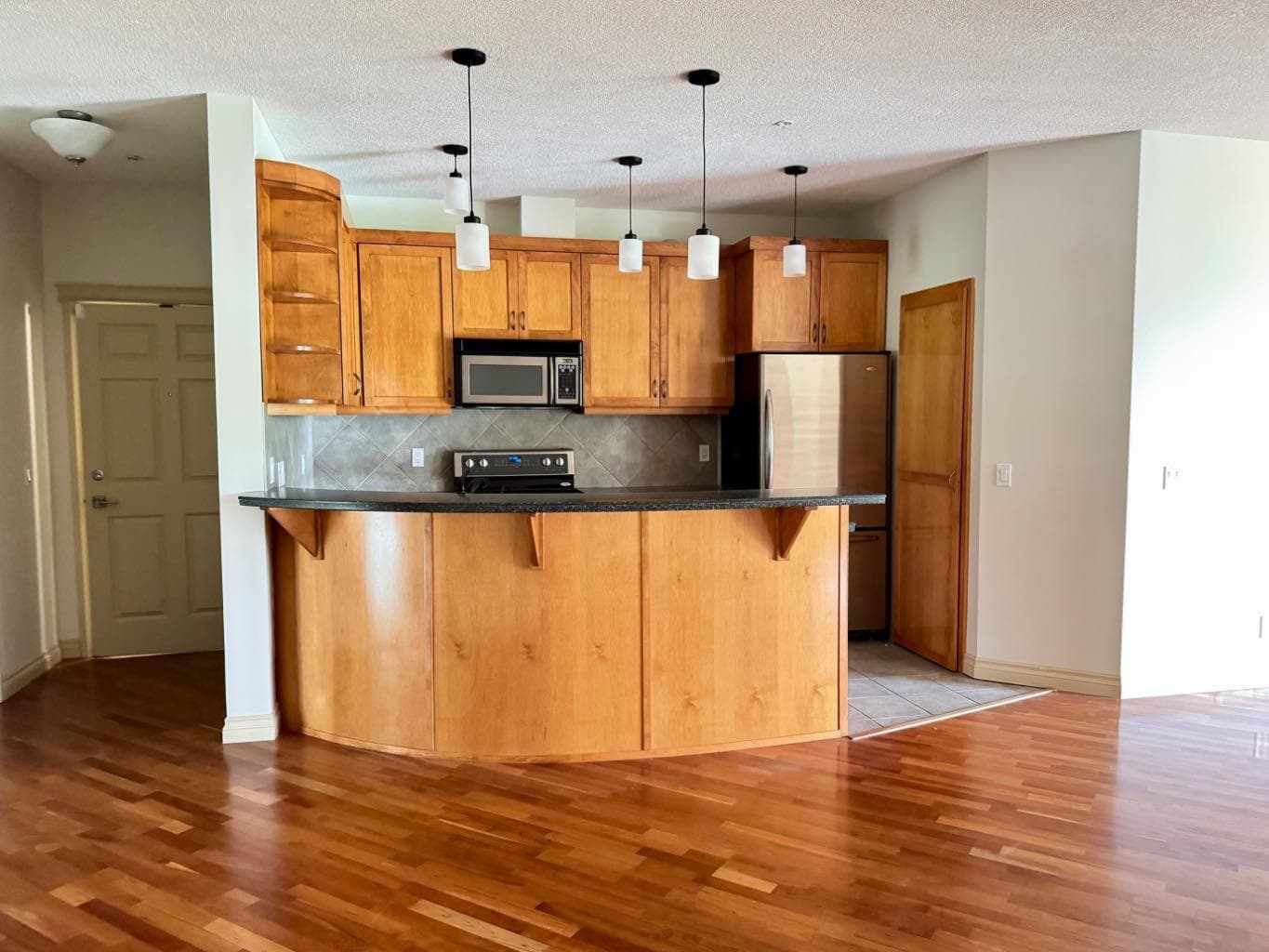1108, 24 Hemlock Crescent SW