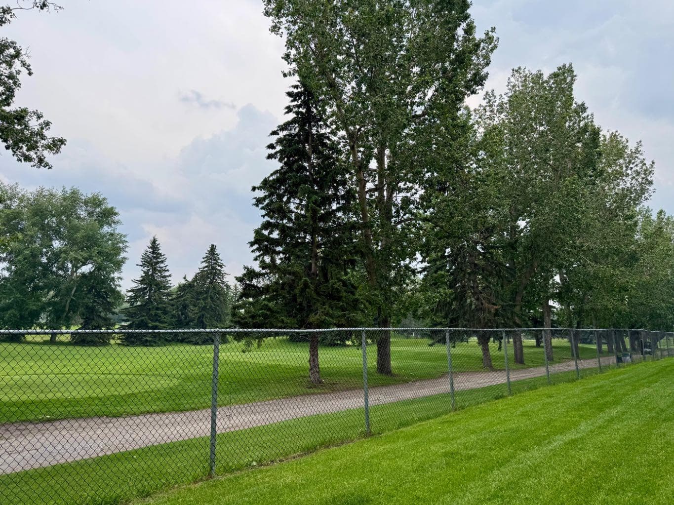 1108, 24 Hemlock Crescent SW