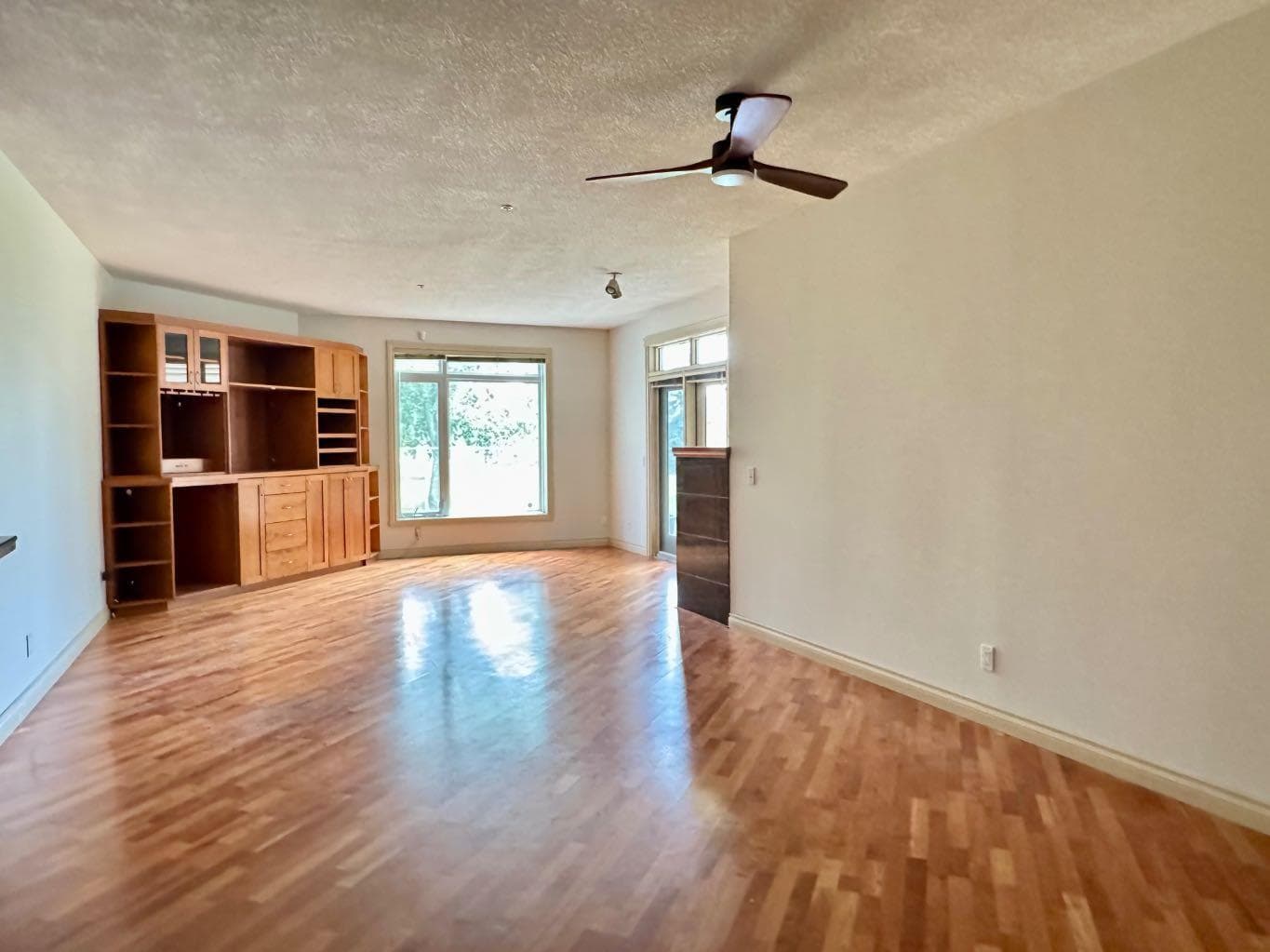 1108, 24 Hemlock Crescent SW