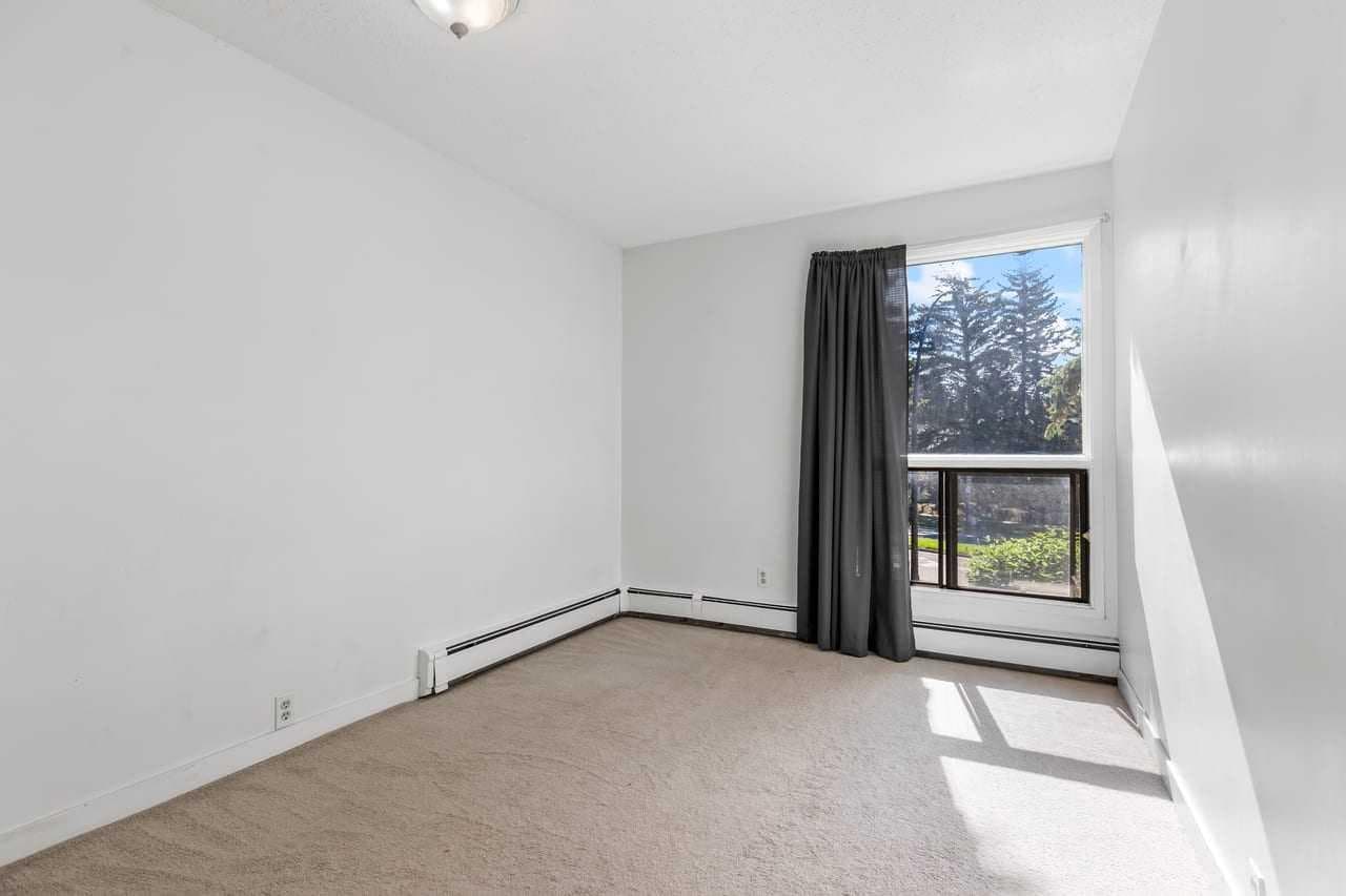 123, 10120 Brookpark Boulevard SW