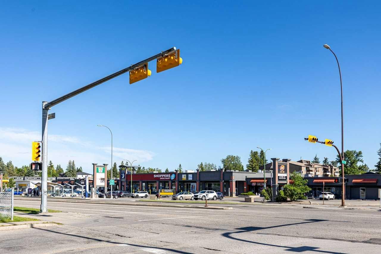 123, 10120 Brookpark Boulevard SW