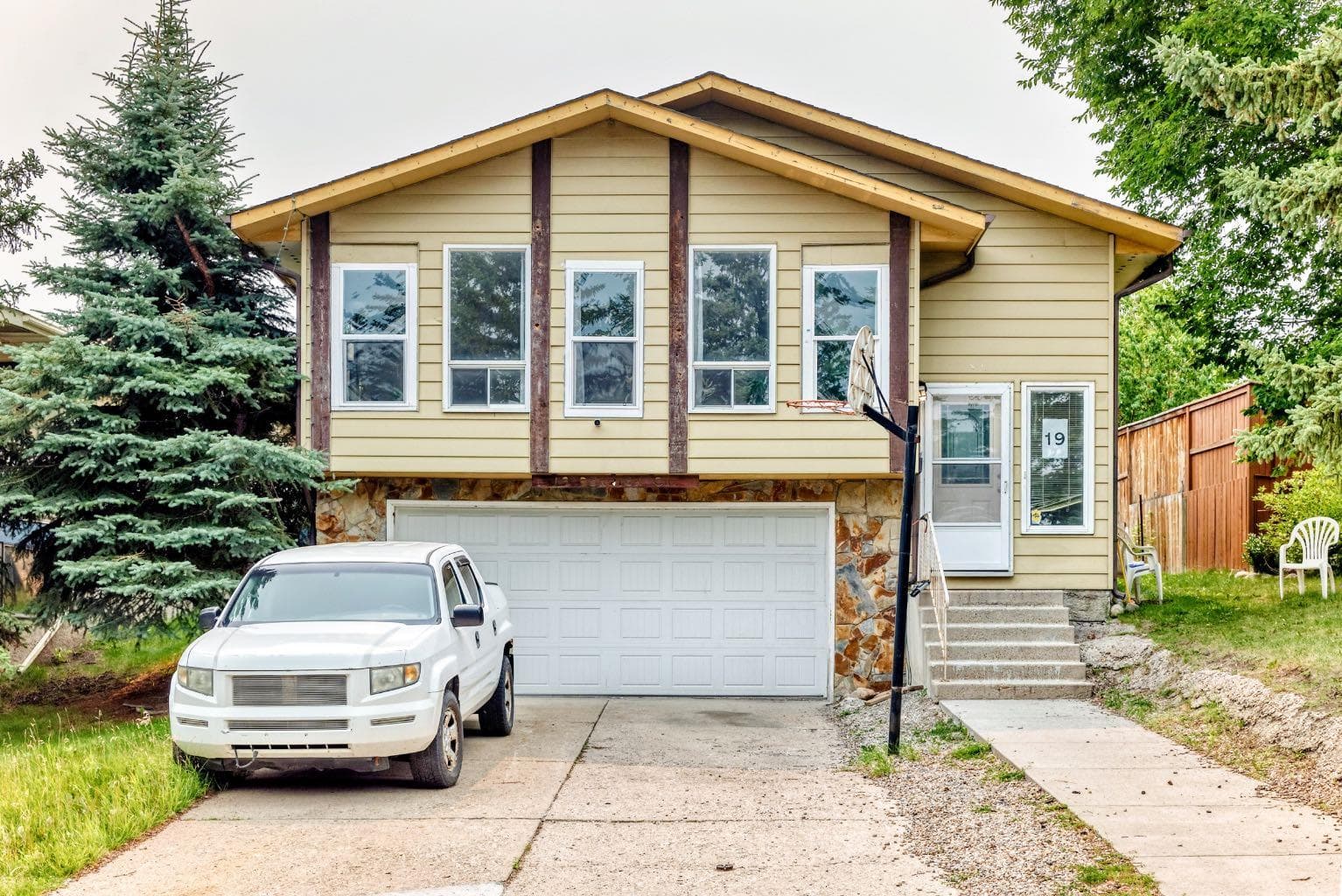 19 Berwick Crescent NW