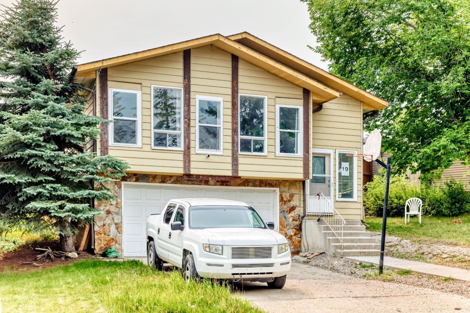 19 Berwick Crescent NW