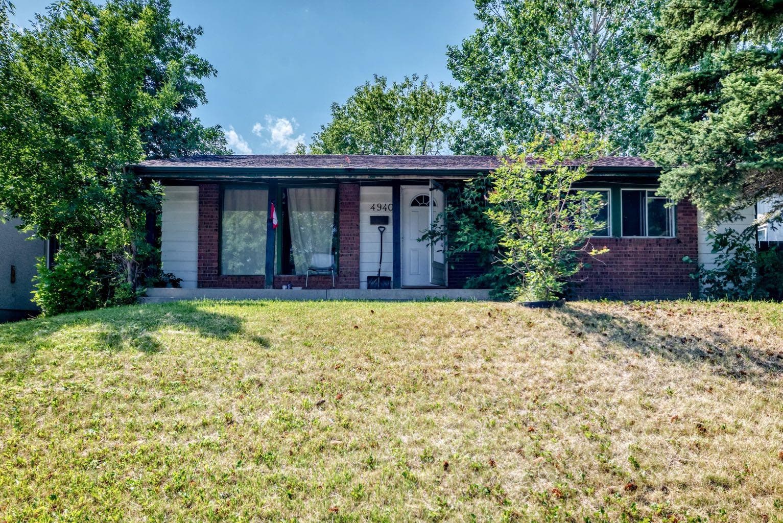 4940 Rundlewood Road NE