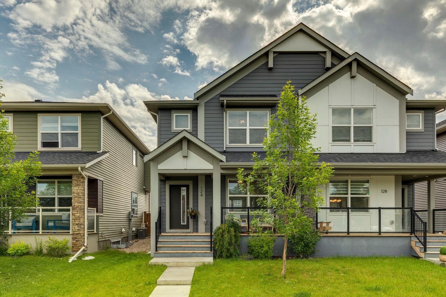 124 Wolf Willow Boulevard SE