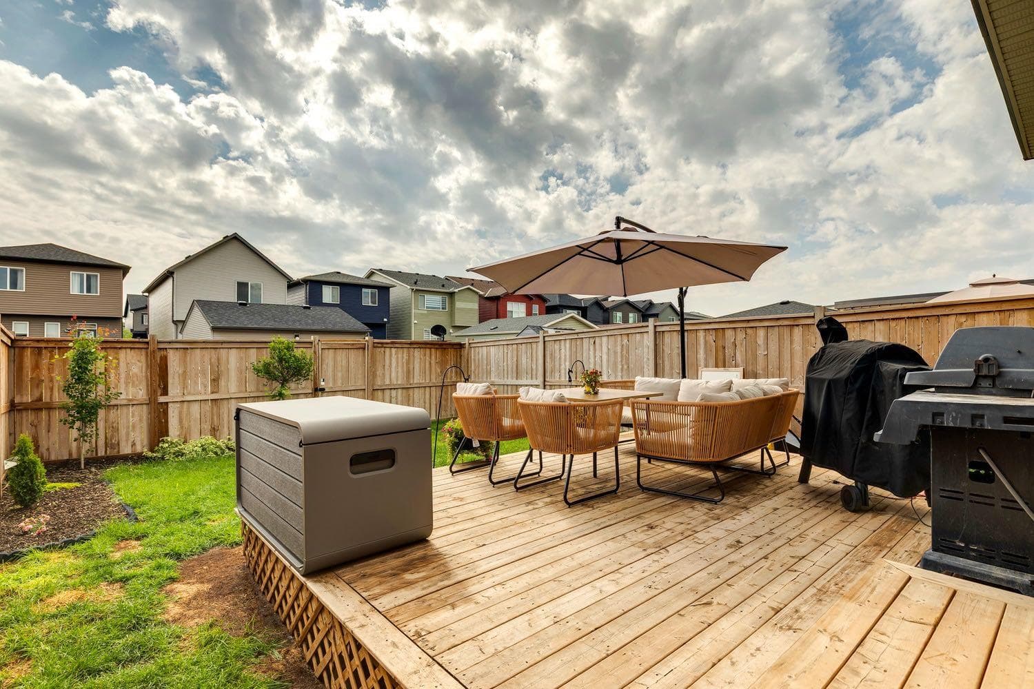 124 Wolf Willow Boulevard SE
