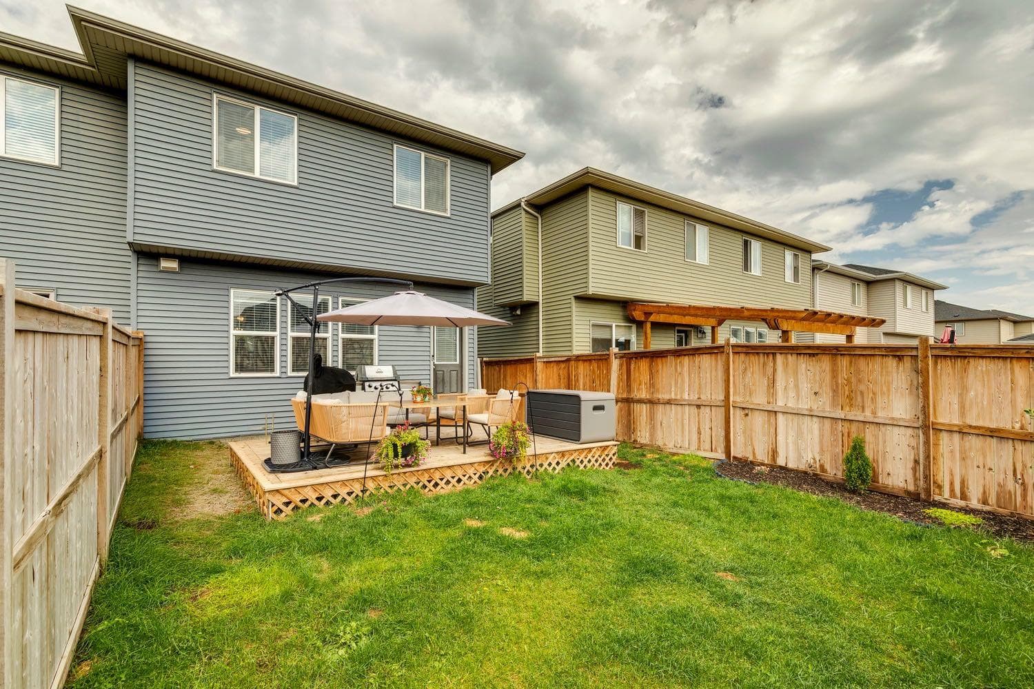124 Wolf Willow Boulevard SE